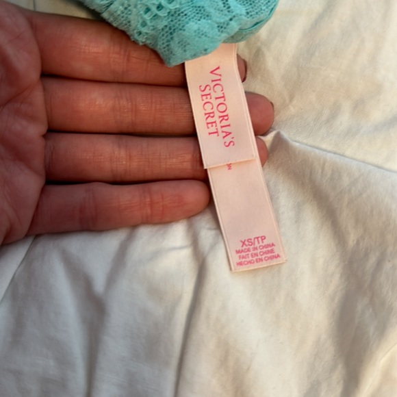 Bralettes - Picture 4 of 7